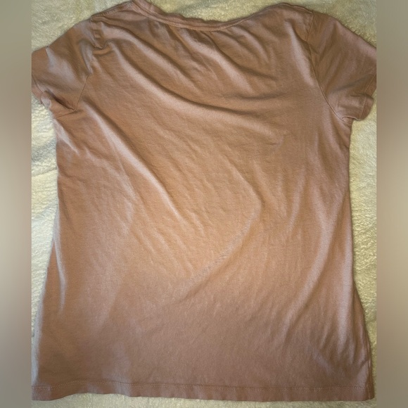 💗GAP Pink Tshirt Rose Gold Logo Preloved - Picture 7 of 7